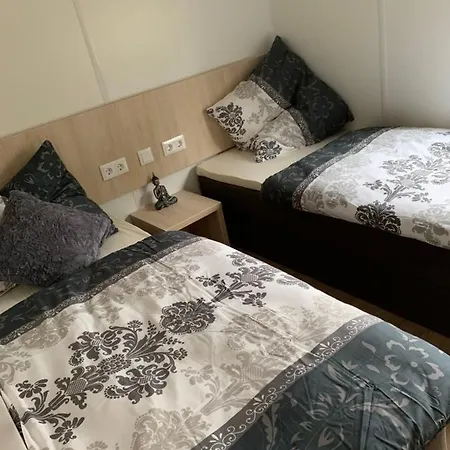 Mobilheim Murnersee Haus 5 דירה *